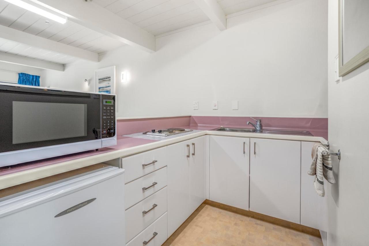 Capital Lodge Motor Inn Веллингтон Экстерьер фото